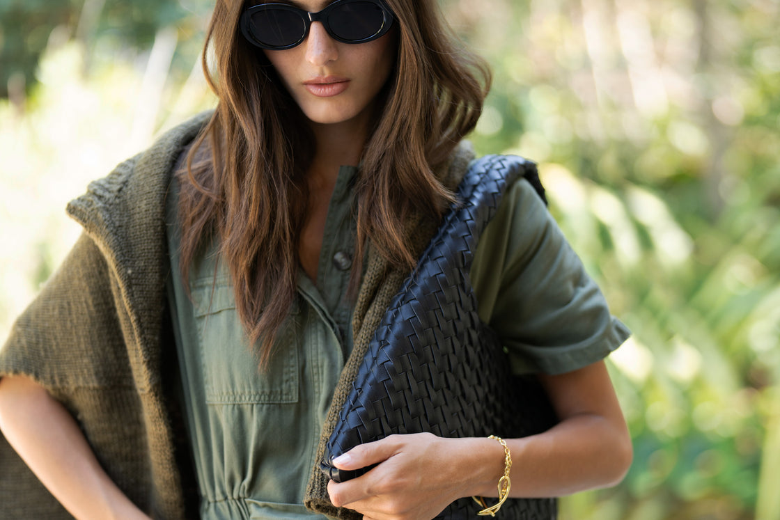 How to Style Your Unstructured Bag This Fall